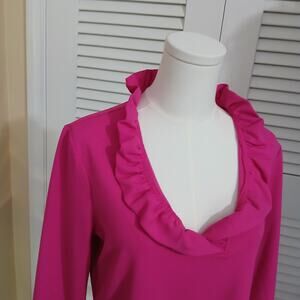Pappagallow Women's Medium 3/4-sleeve V-ruffle neck Hot Pink tunic top stellar